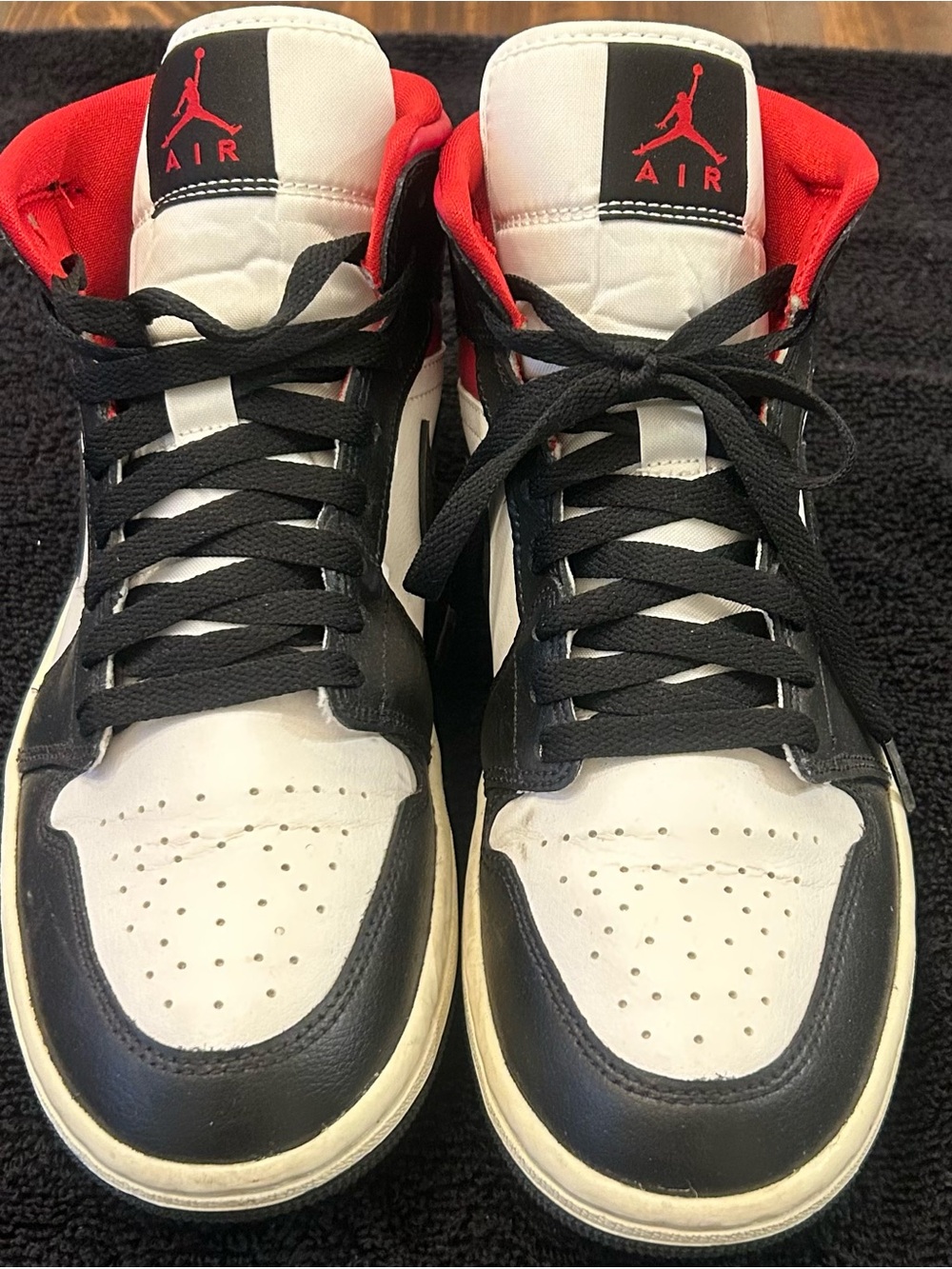 Jordan High-Top Sneakers - White / Black / Red Lining